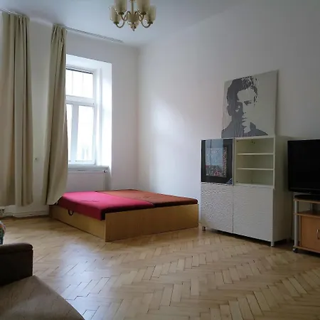 بيت ضيافة The Biggest Flat In برنو